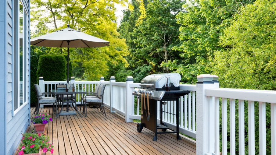 Reasons To Consider Building A Deck On Your Home