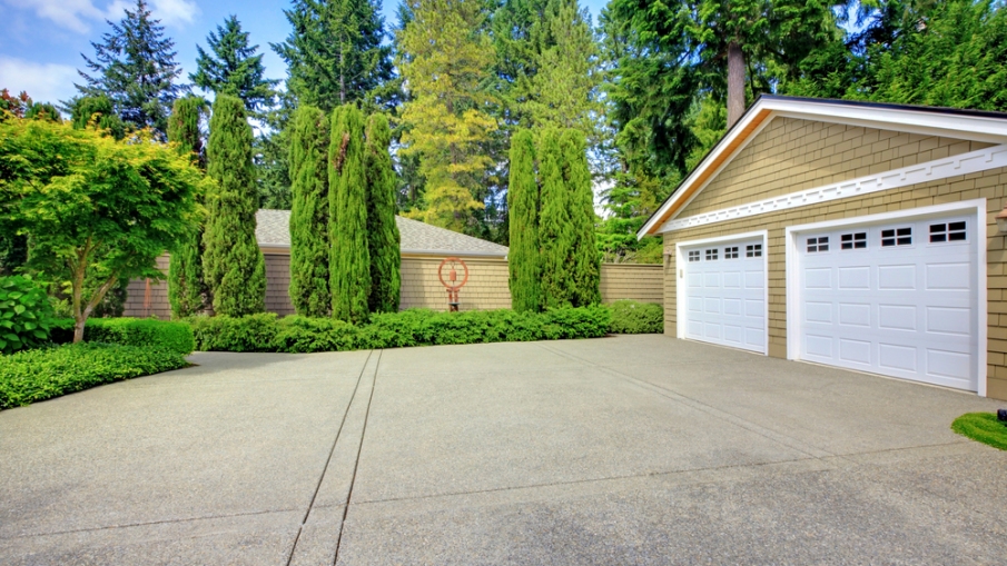 5 Home Improvement Fixes to Boost Curb Appeal